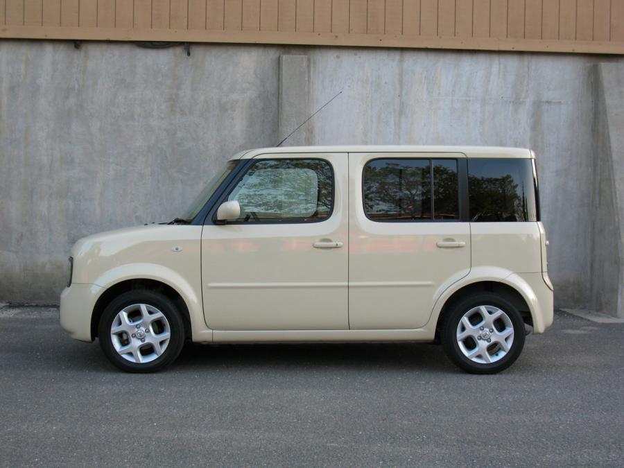  Nissan Cube 2008 года  (фото 10 из 61)